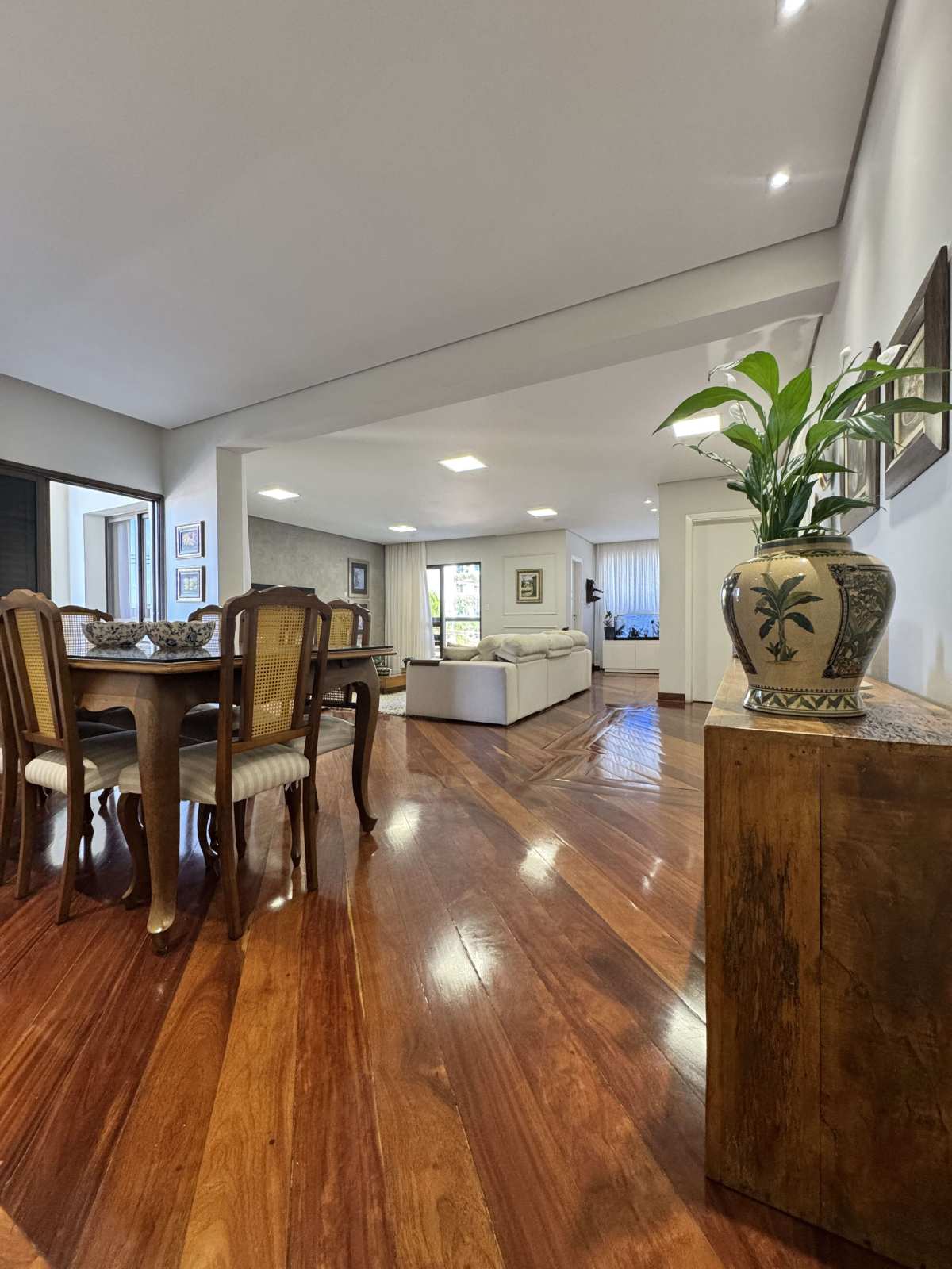  - Apartamento de luxo à venda em Franca, Centro, com 4 quartos, 297m²