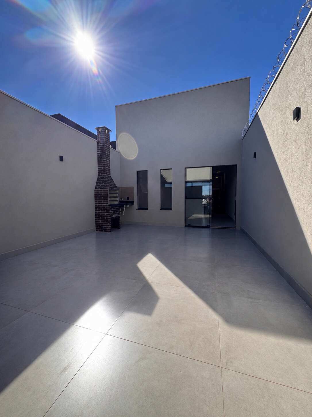  - Casa à venda, com 2 quartos, 77,52m²