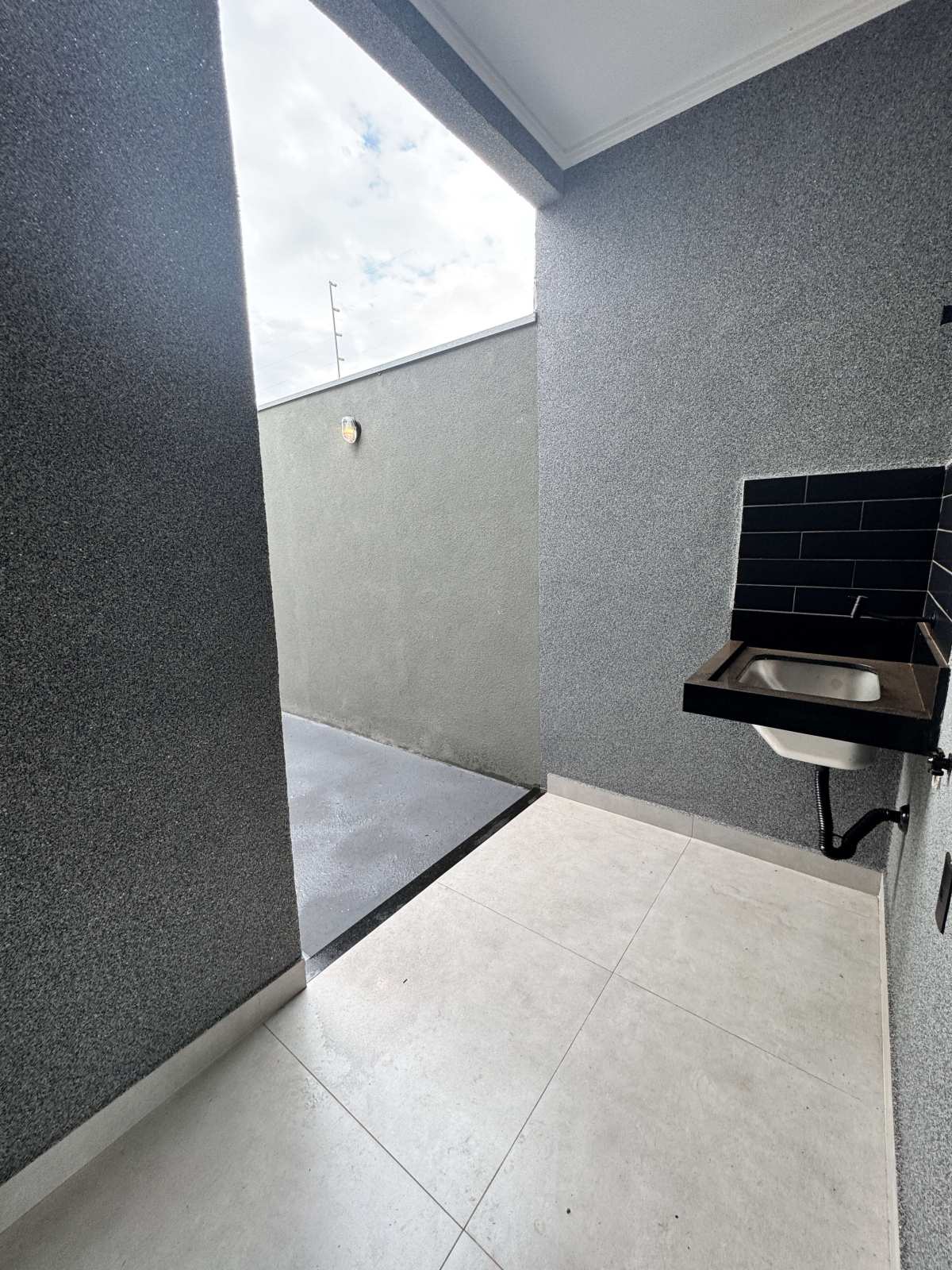  - Casa à venda em Franca, Jardim Adelinha, com 2 quartos, 80m²
