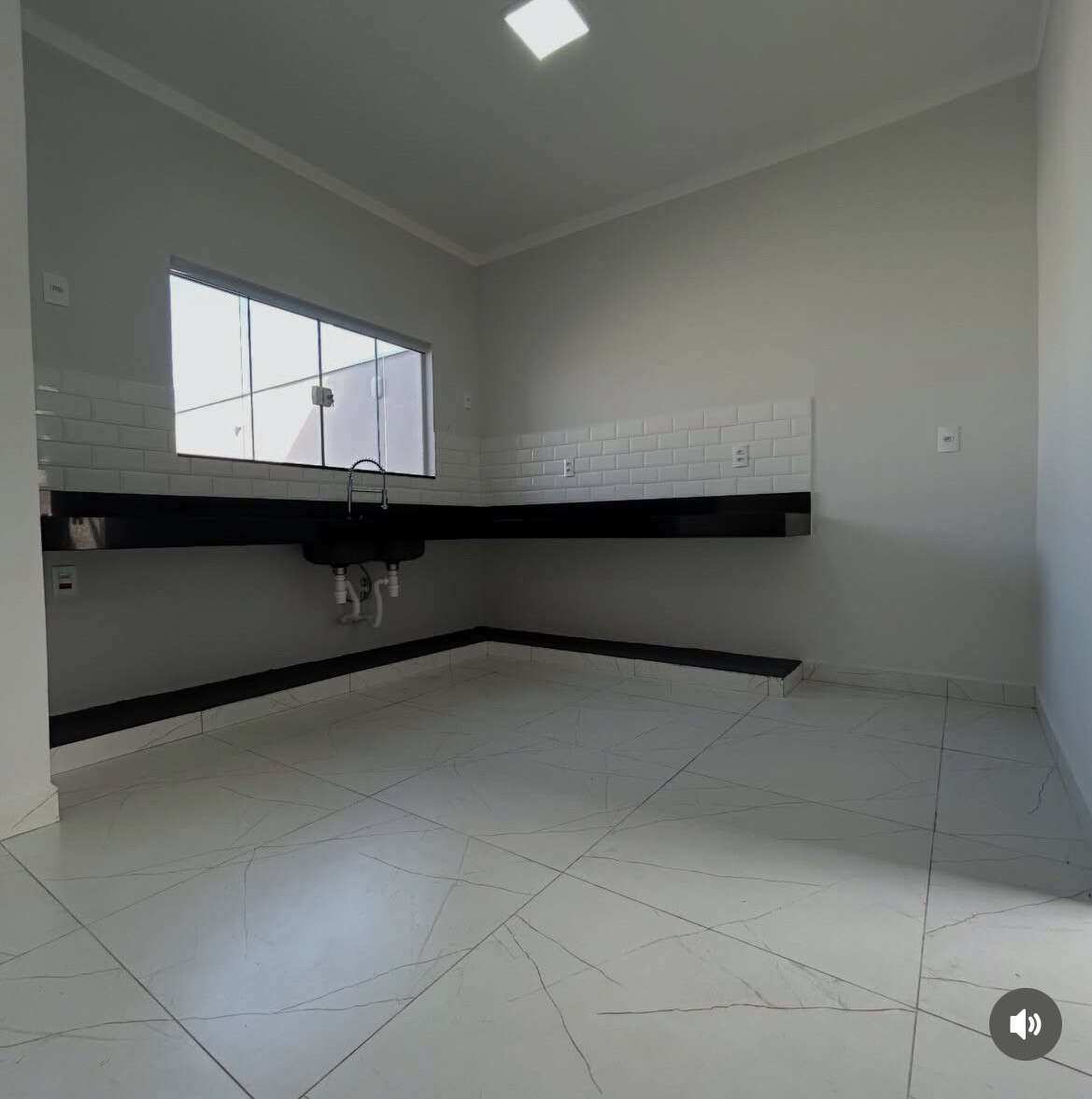 Casa à venda com 2 quartos, 80m² - Jardim Adelinha,Franca