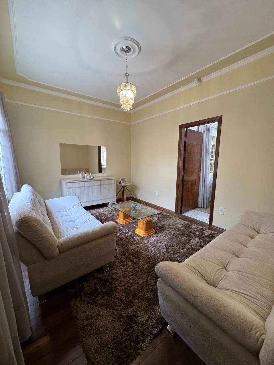 Casa à venda com 3 quartos, 181m² - Jardim Maria Rosa / Guanabara,Franca