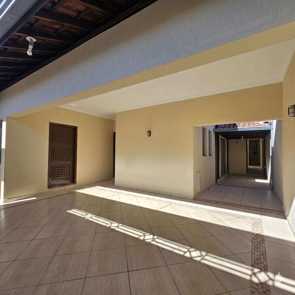 Casa à venda em Franca, São Joaquim, com 3 quartos, 265m² - Tres Colinas Imoveis