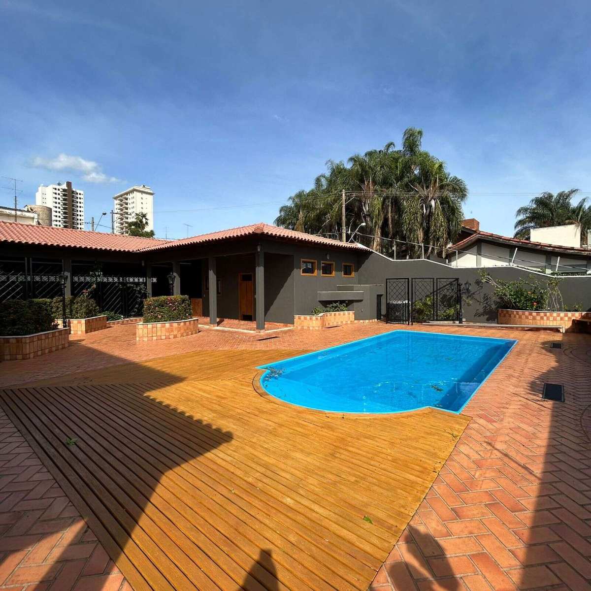  - Casa à venda em Franca, Vila Flores, com 4 quartos, 594m²