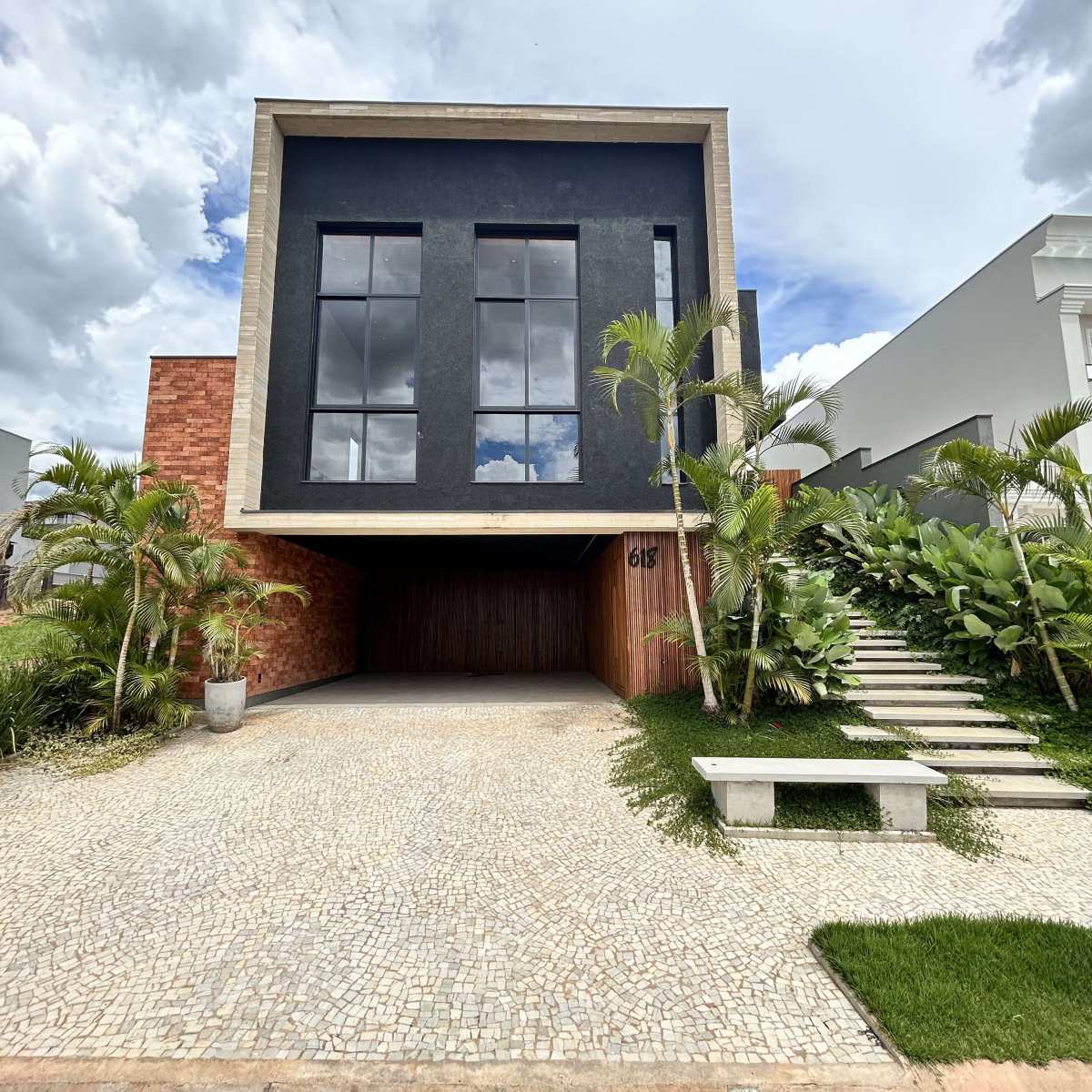 Casa de condomínio Villa Piemonte à venda em Franca, com 3 quartos, 356,52m² - Três Colinas Imóveis