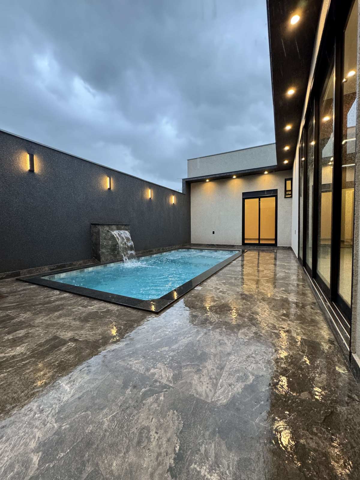  - Casa à venda em Franca, Residencial Colina do Espraiado, com 3 quartos, 191m²