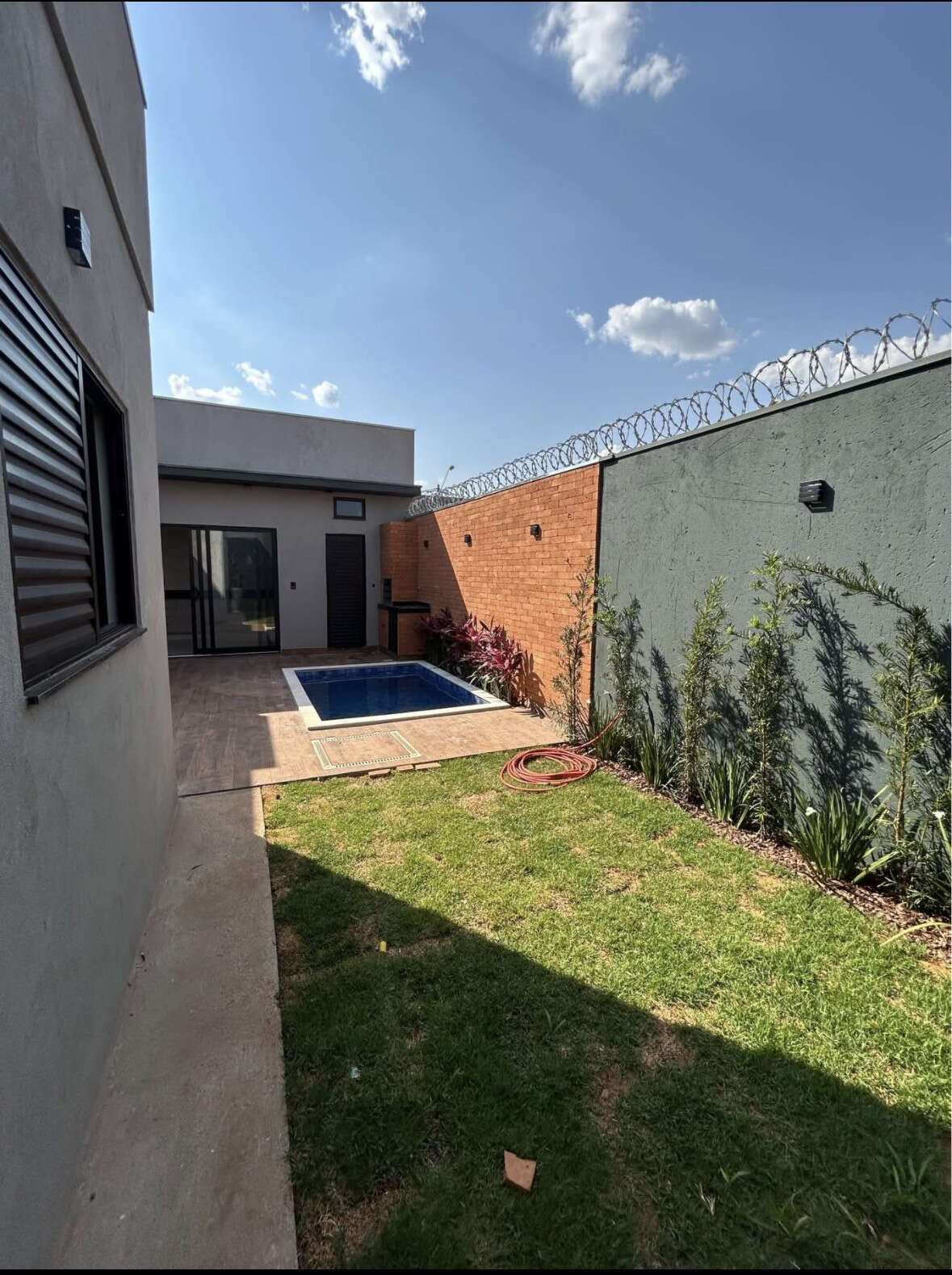 Casa à venda com 3 quartos, 90m² - Jardim Adelinha,Franca