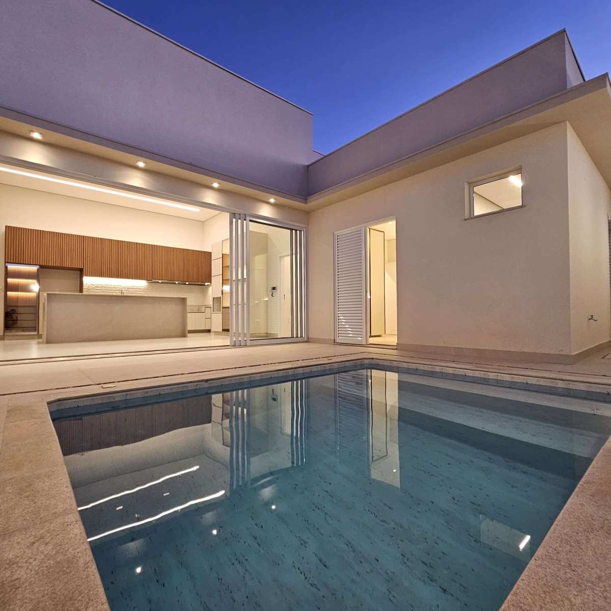 Casa à venda em Franca, Jardim Roselândia, com 3 quartos, 183,74m² - Tres Colinas Imoveis