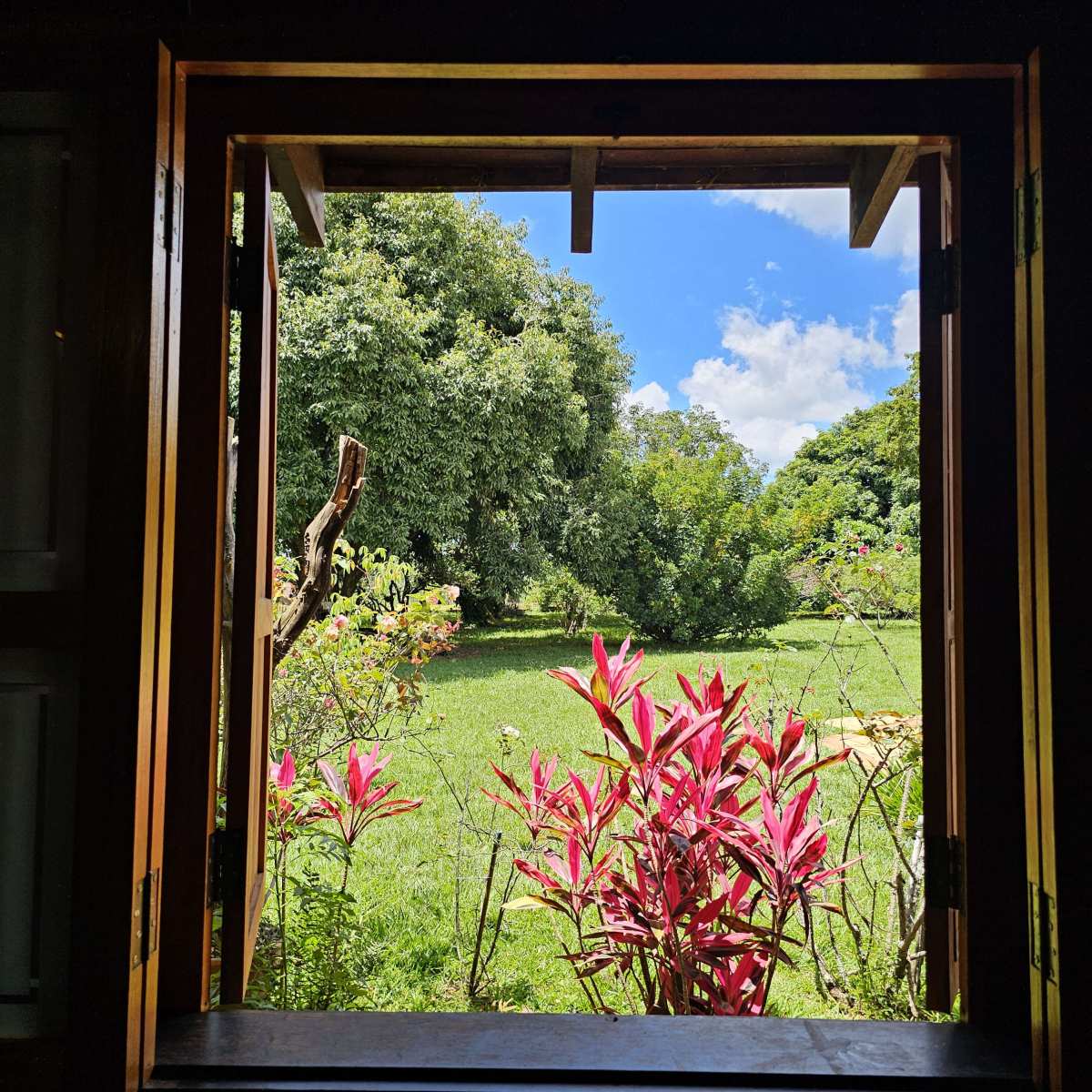 Chácara à venda em Franca, com 3 quartos, 570m² - JONADAS FERNANDES