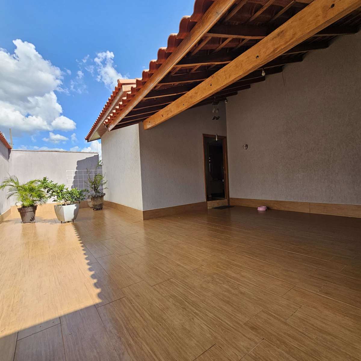 Sobrado à venda com 3 quartos, 177m² - ,Franca