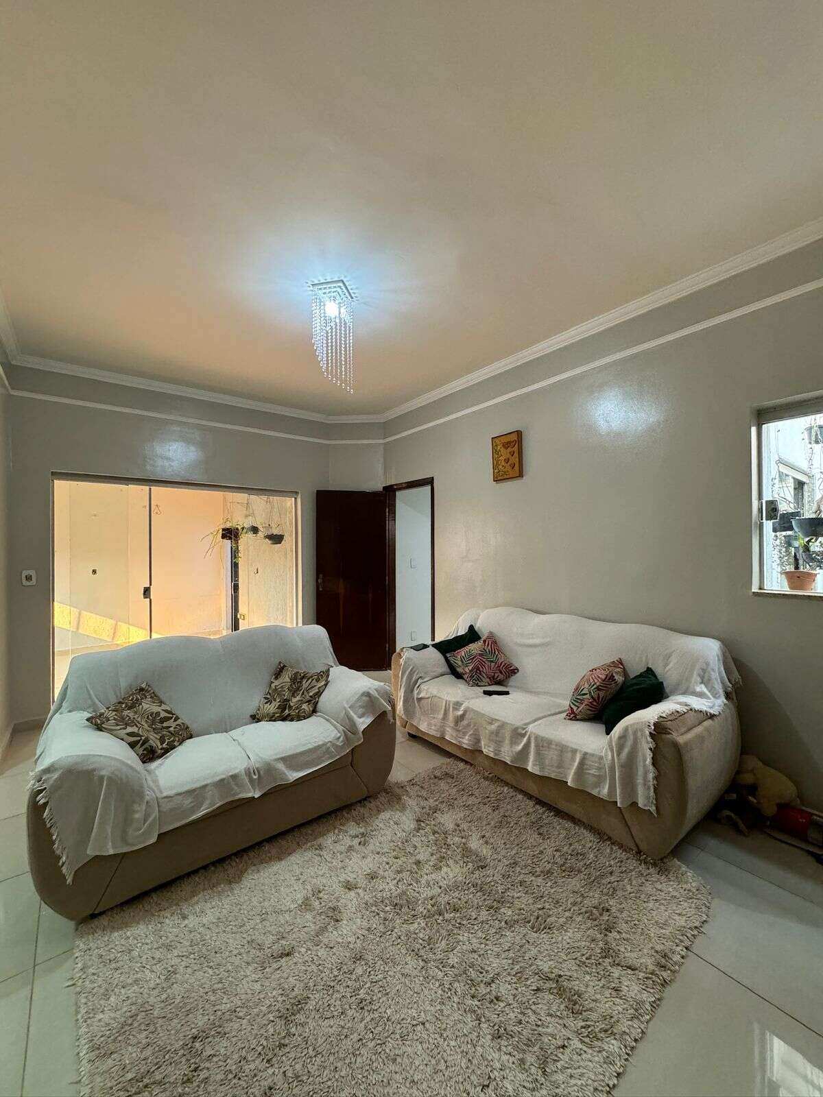  - Sobrado à venda em Franca, Jardim Martins, com 3 quartos, 220m²