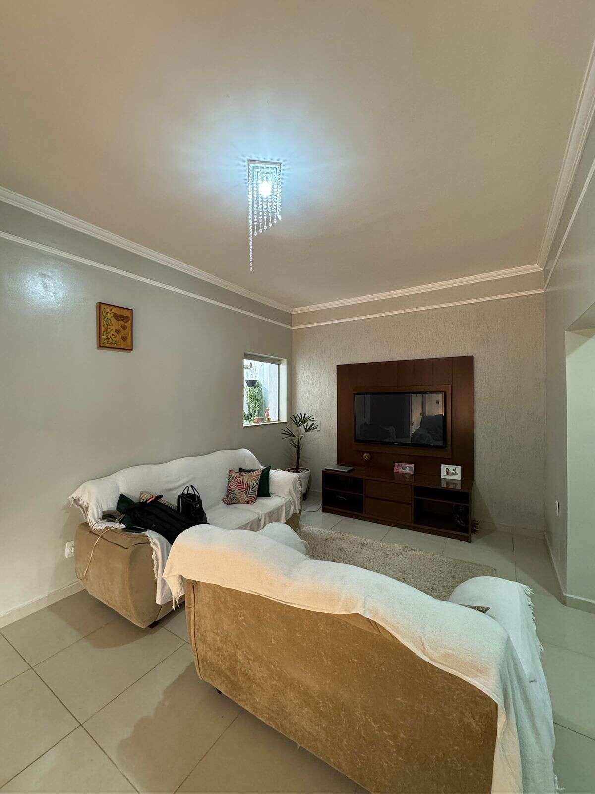  - Sobrado à venda em Franca, Jardim Martins, com 3 quartos, 220m²